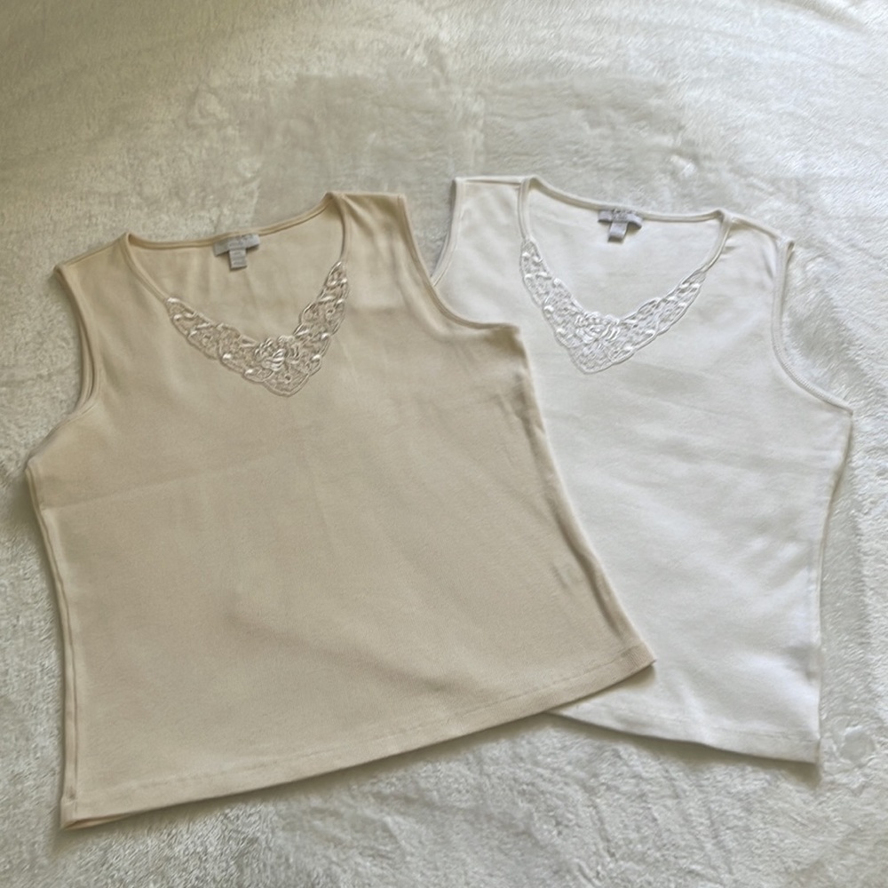 NWOT Two Charter Club Lace appliqué trimmed v-neck ribbed tank tops Petite/Lg - Picture 2 of 8